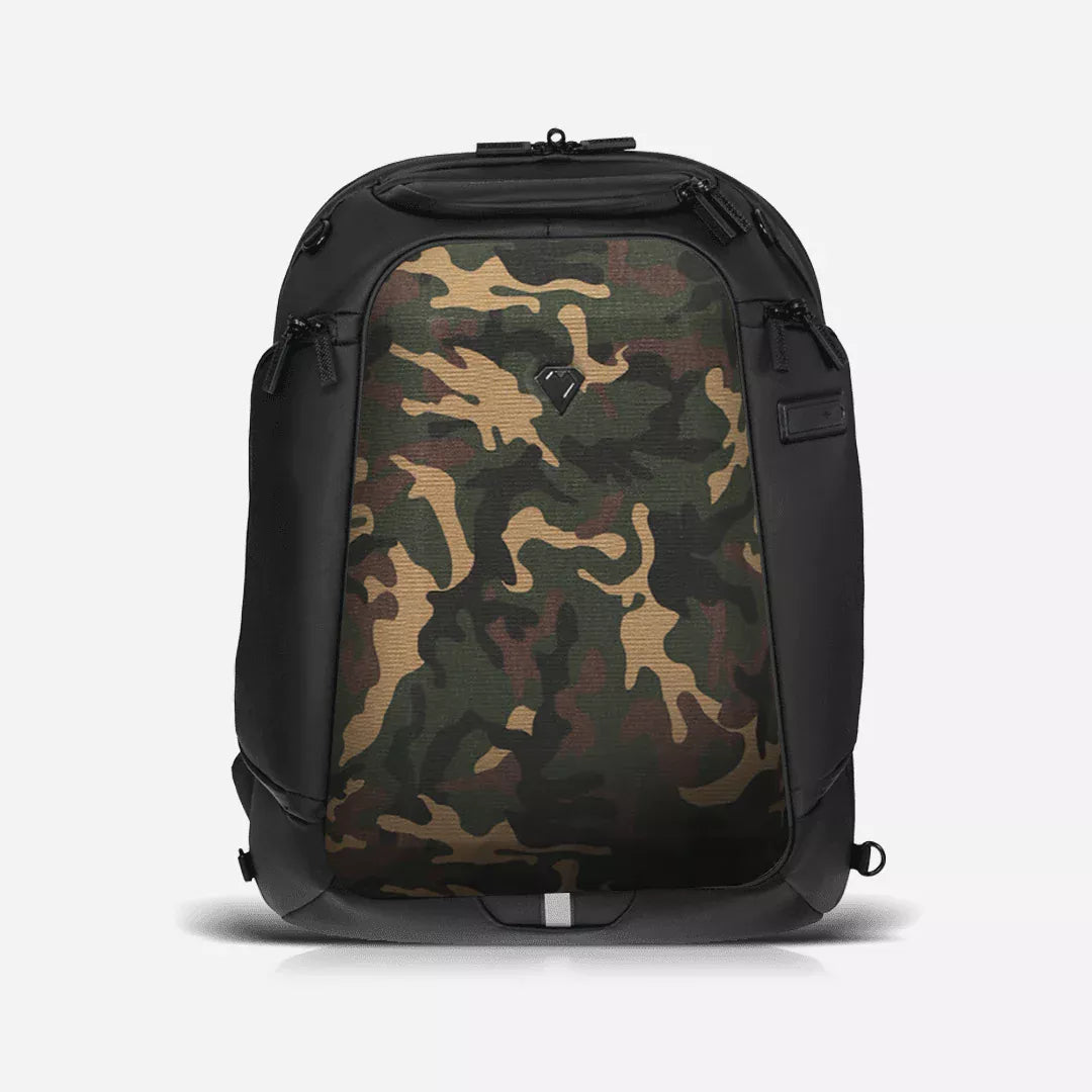 GT3 backpack by Carbonado