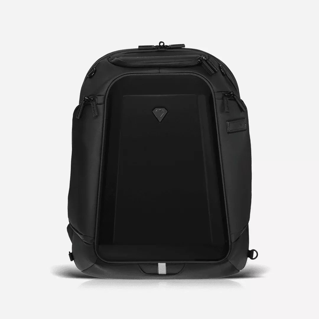 GT3 backpack by Carbonado