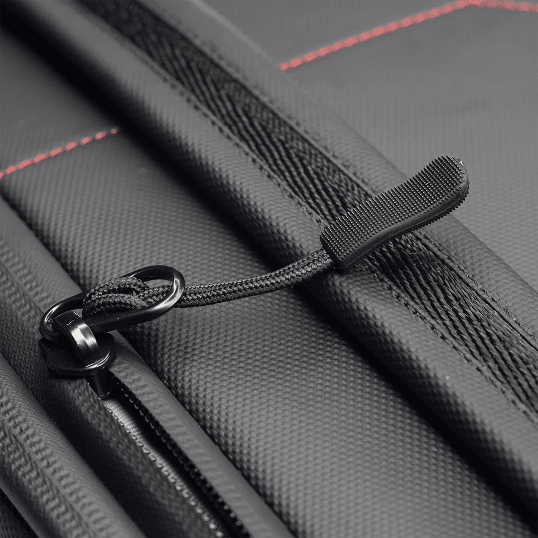 Envoy Bag Black Edition by Carbonado