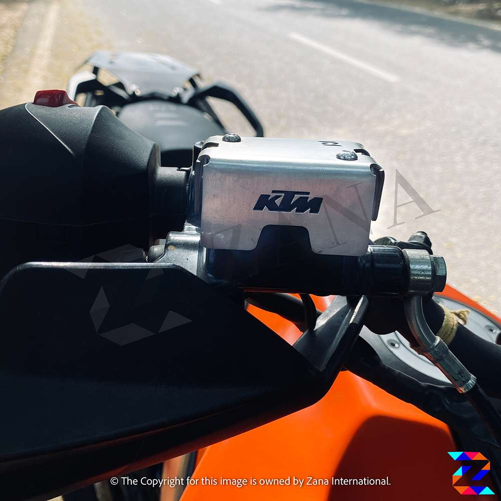 Front Fluid Reservoir Cover
