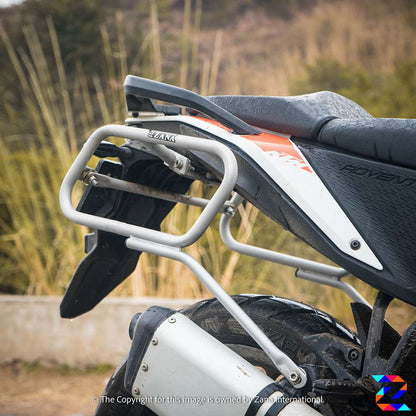 SADDLE STAY KUSTOM SILVER