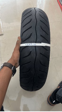 CEAT - ZOOM CRUZ Tyre for Super Meteor 650